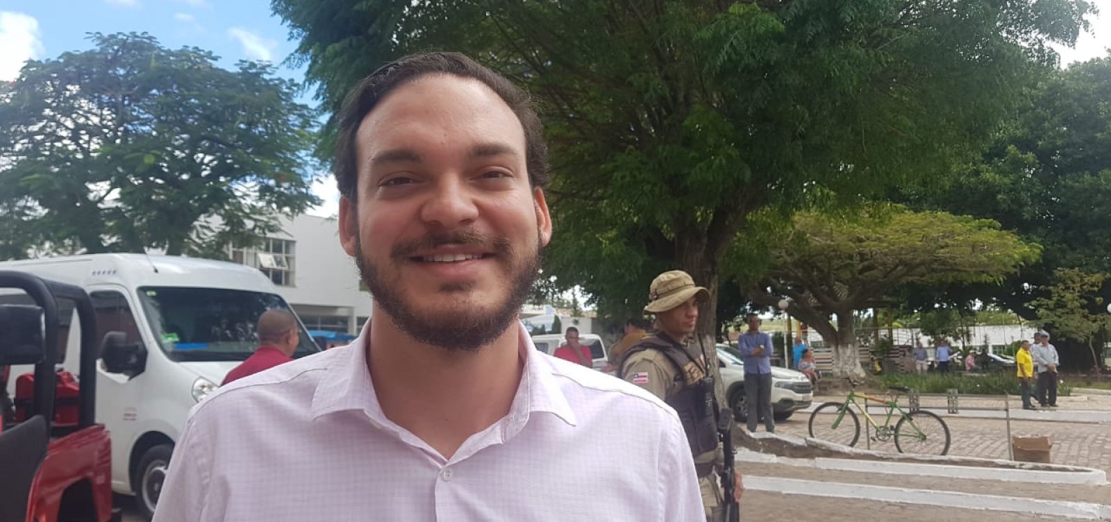 Ex-aliado de Neto, deputado diz que migrou para lado de Rui para 'alinhar base eleitoral'