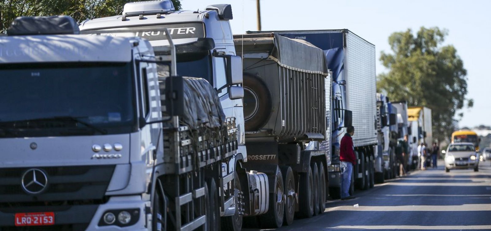 Governo anuncia crédito de até R$ 30 mil para caminhoneiros autônomos