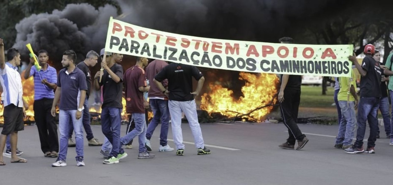 Caminhoneiros cogitam nova greve e reclamam de propostas do governo