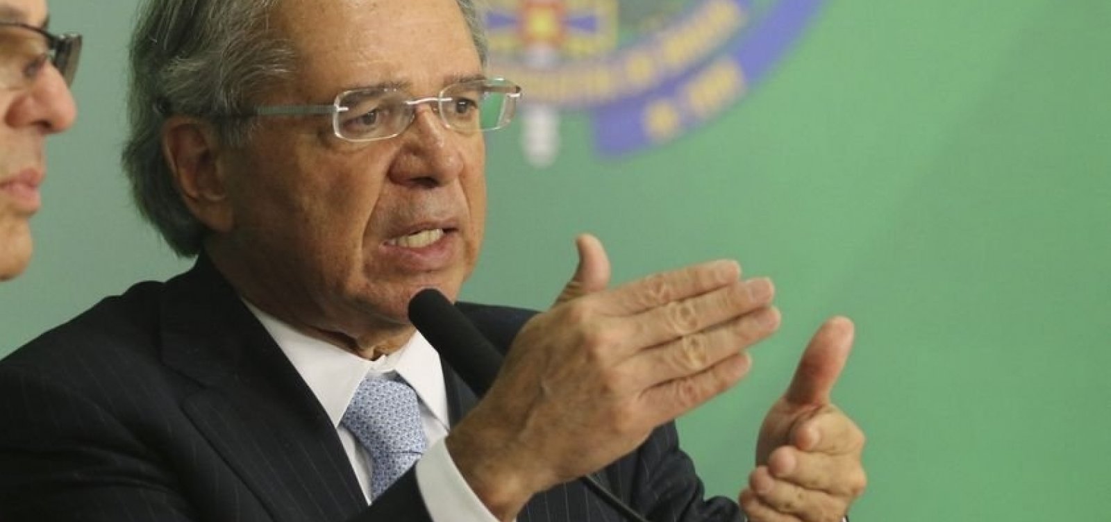 'Somos liberais e liberais não aumentam impostos', diz Guedes