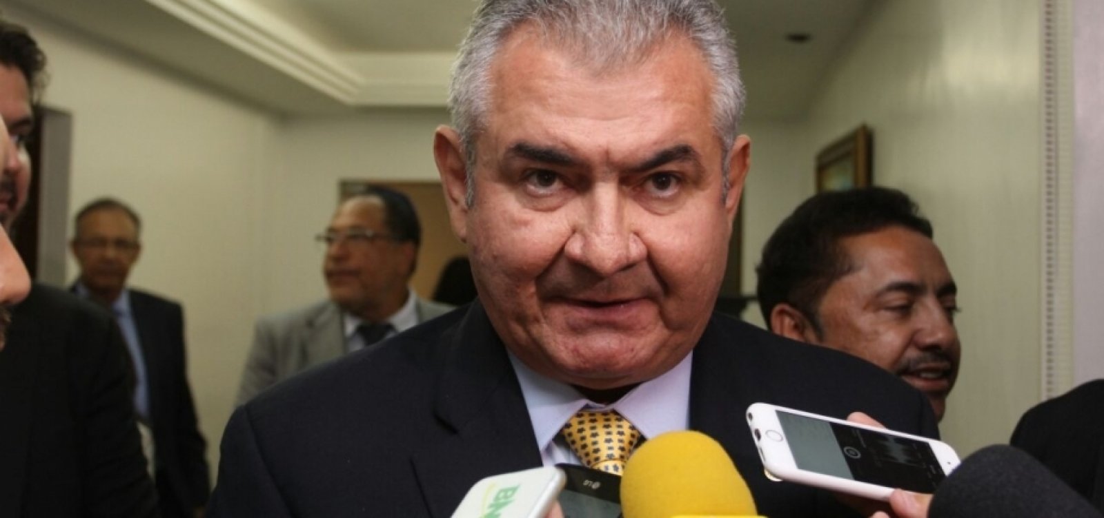 Coronel pede ao STF suspensão do corte de verbas para universidades