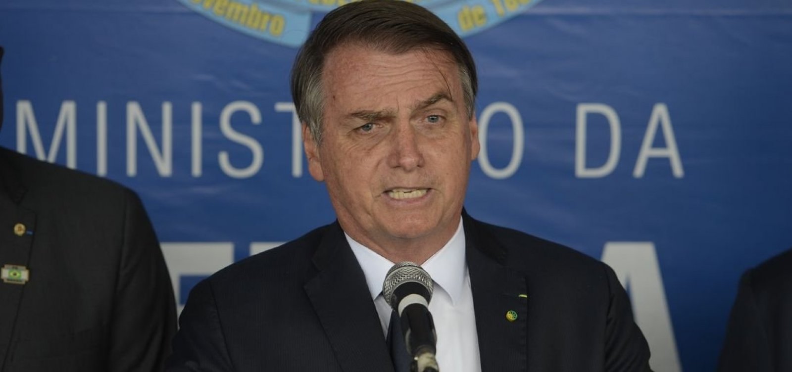 Bolsonaro quer liberar caça submarina em Angra dos Reis