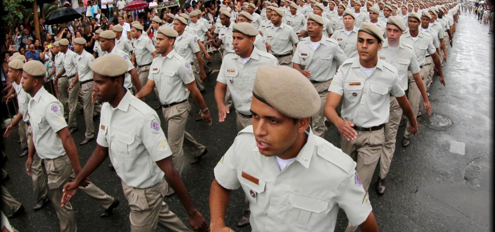 Governo anuncia R$ 33,9 mi em gratificações a policiais do Estado