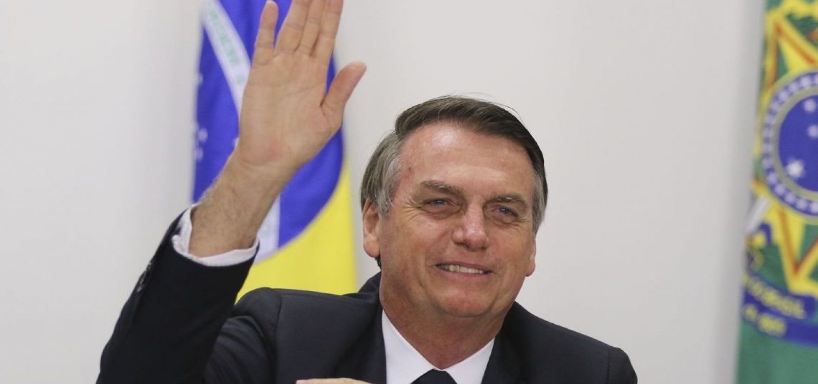 Decreto de Bolsonaro permite compra de armas antes restritas a polícia e Exército