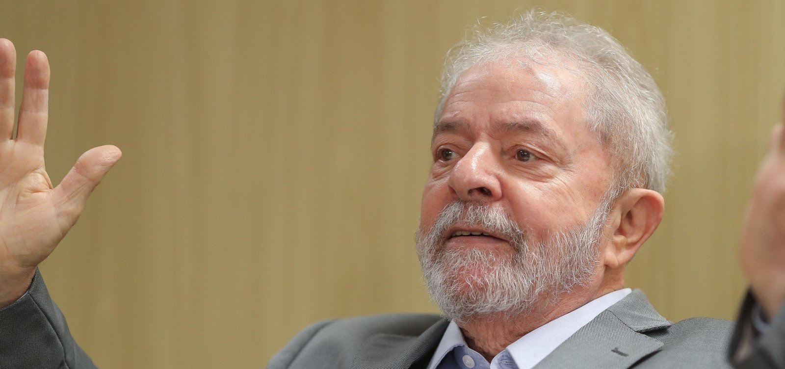Defesa pede que STJ conceda prisão domiciliar a Lula