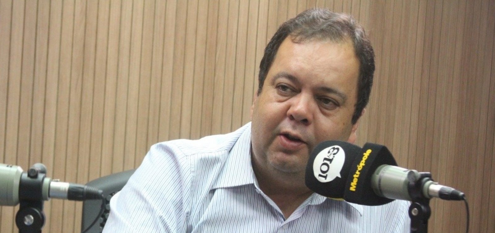 Líder do DEM sobre ACM Neto ter estudado na Ufba: ‘Tá certo isso?’
