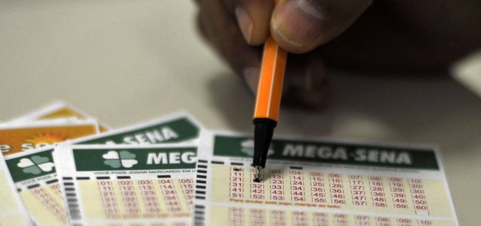 Mega-Sena acumula e pode pagar R$ 48 milhões no próximo sorteio