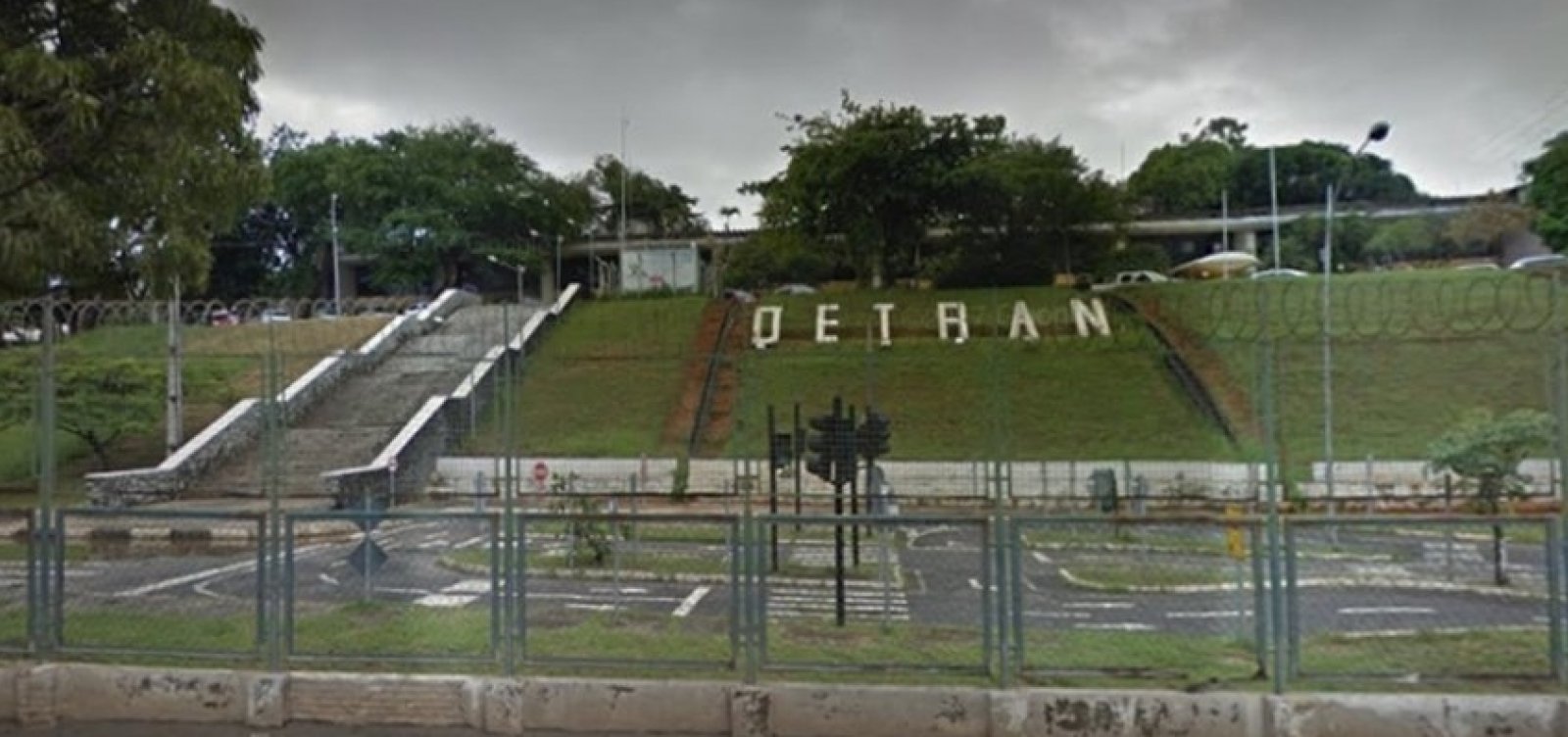Detran mantém suspensão de novas vagas na Escola Pública de Trânsito