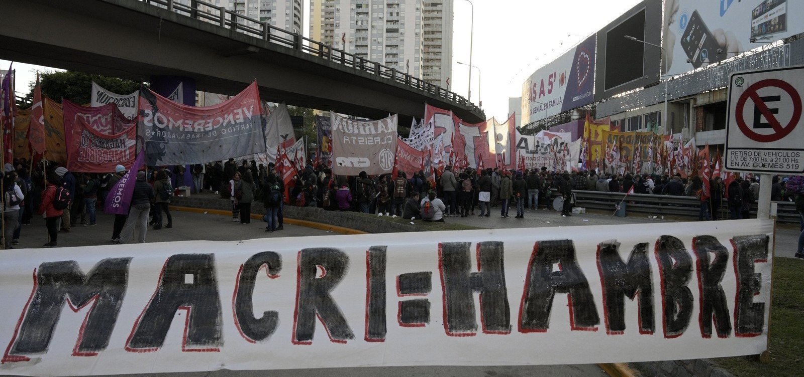 Argentina entra em greve geral de 24 horas contra política fiscal de Macri