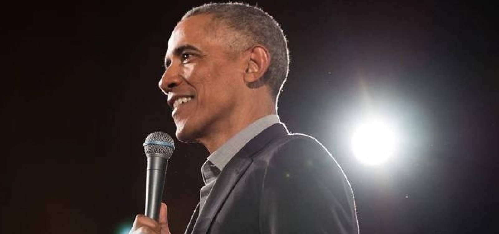 Obama critica políticas liberais em palestra em São Paulo
