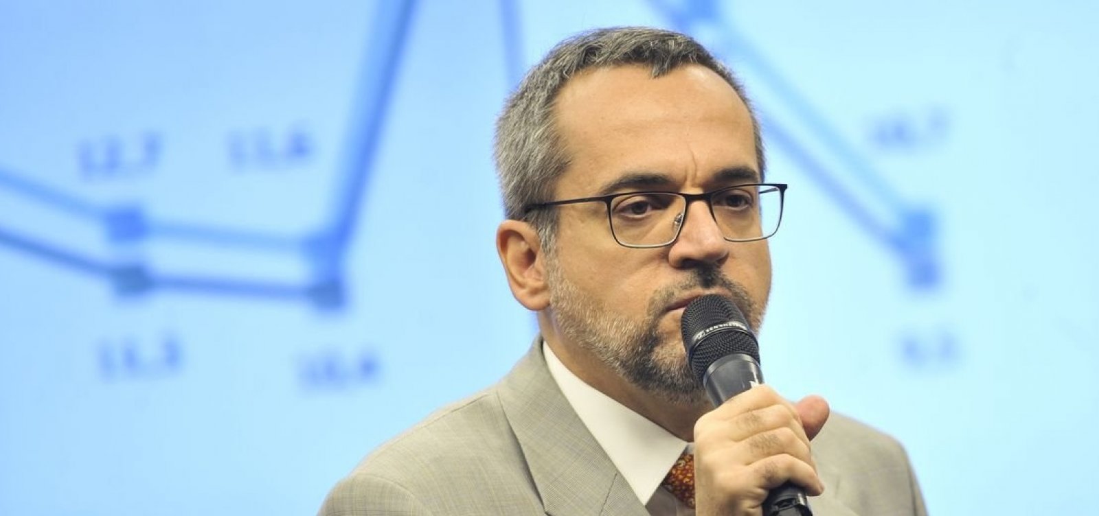 MPF pede indenização de R$5 milhões ao ministro da Educação