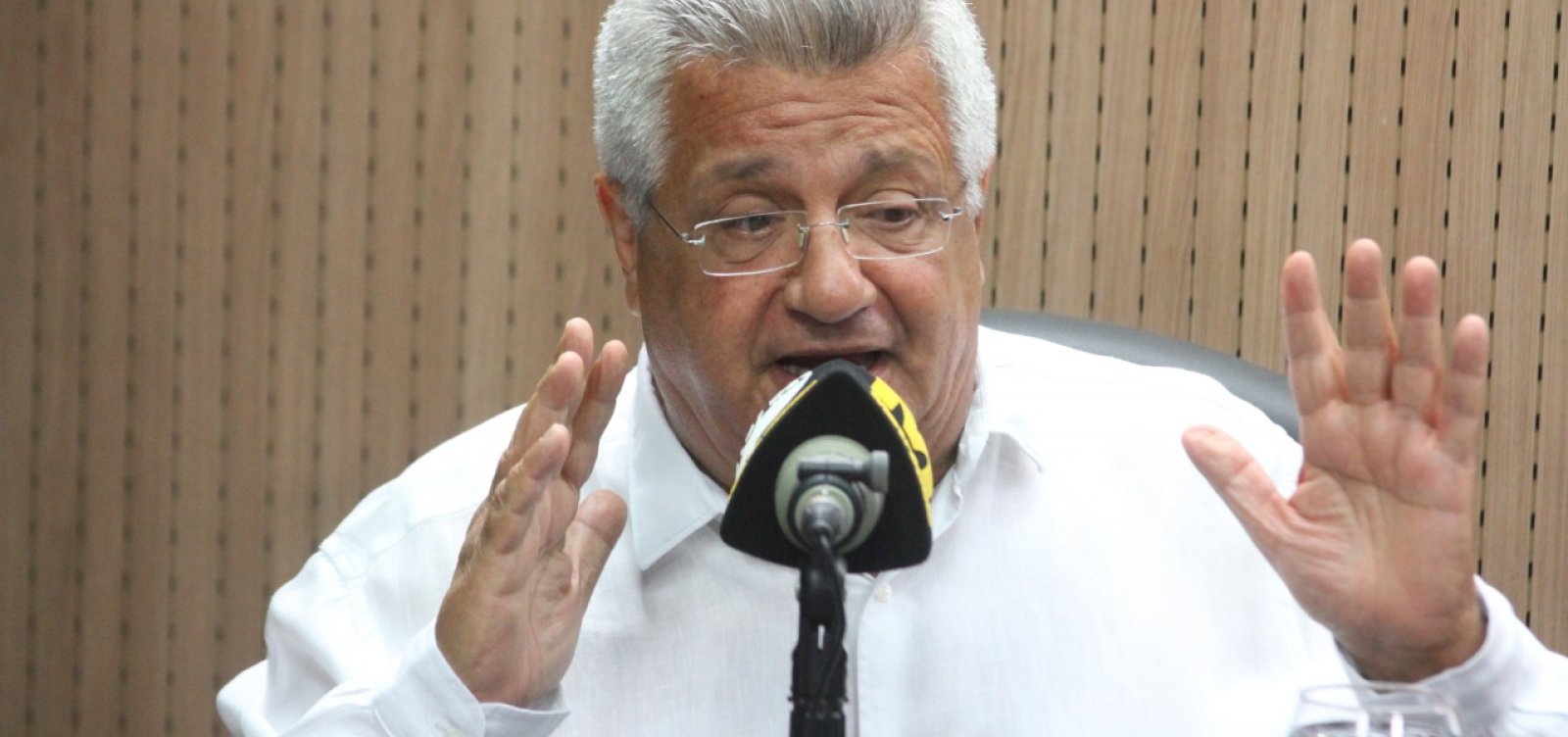 Bacelar diz que Guedes não tem plano para economia: 'Posto Ipiranga tá falido'