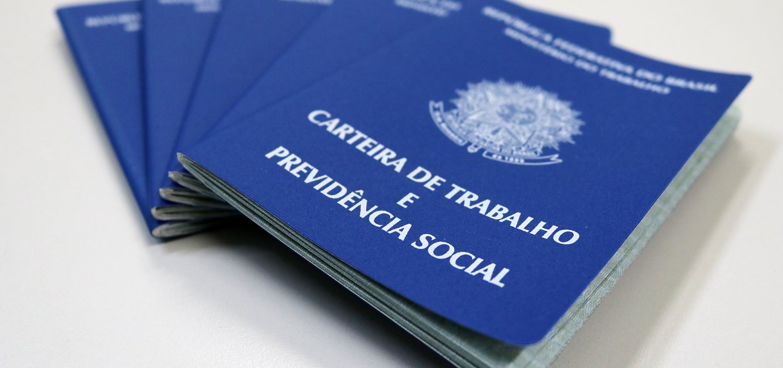 Desemprego recua, mas atinge 13 milhões de brasileiros
