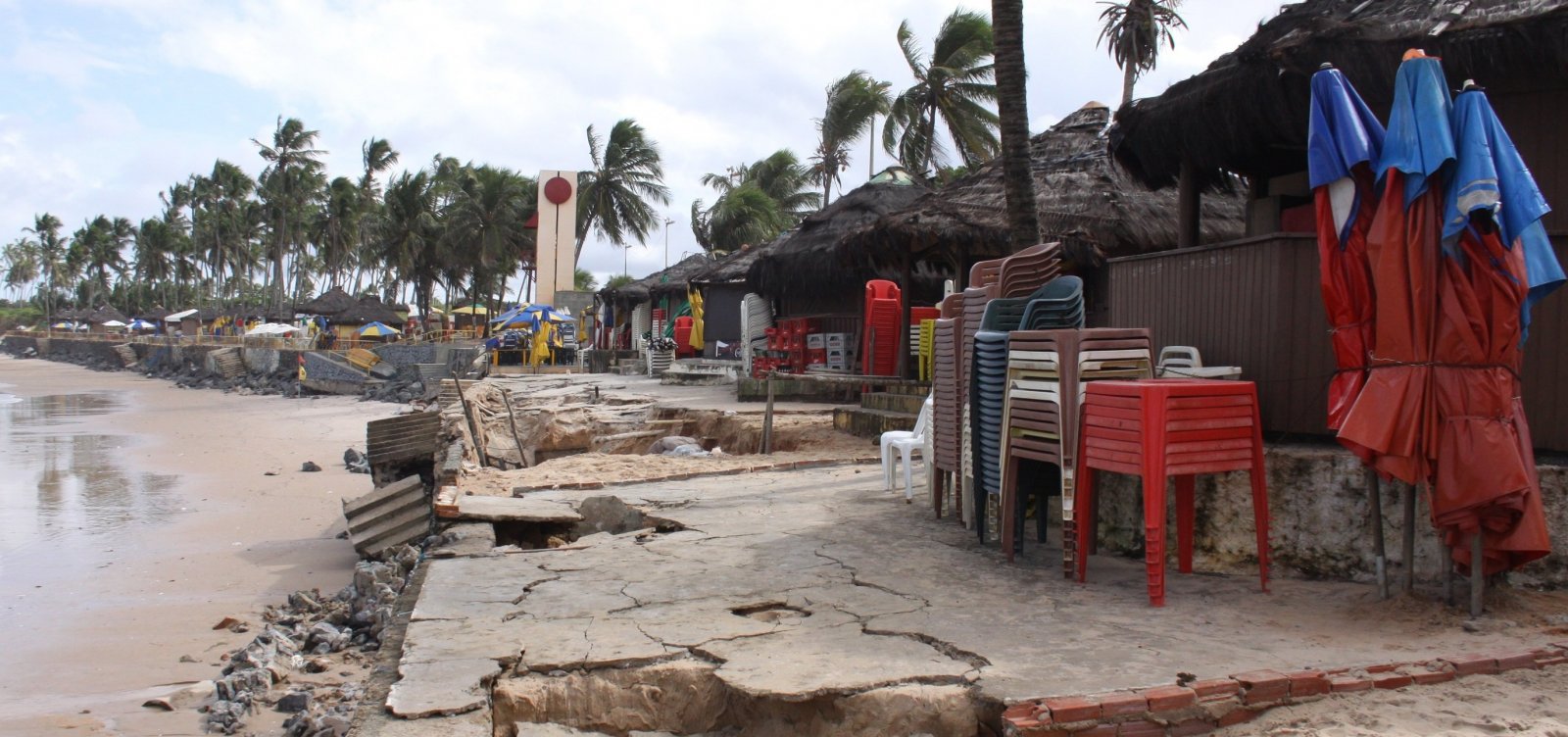 Prefeitura manifesta desejo para gerir praias de Salvador; medida possibilita retorno das barracas