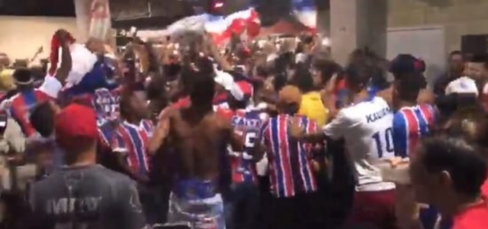 PM vai apurar agressão a torcedor do Bahia na Fonte Nova; veja vídeo