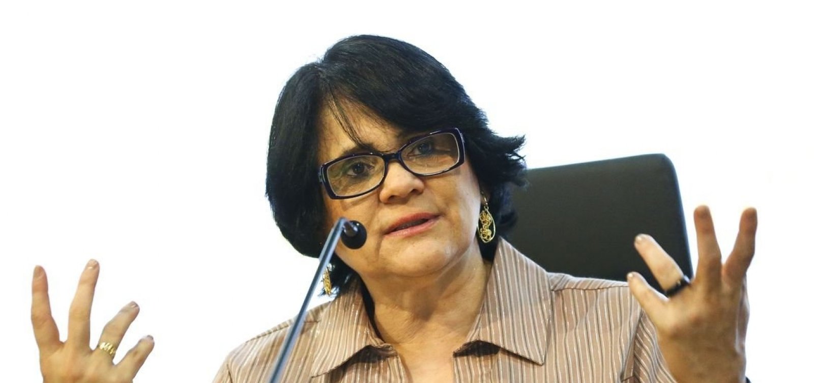 Corrupção tem efeitos semelhantes às armas de destruição, diz Damares