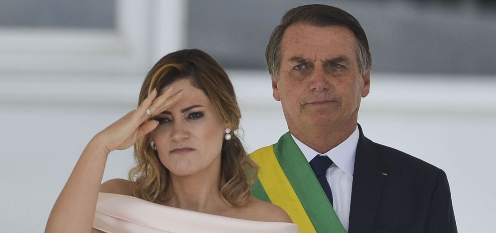A pedido de Michelle, Bolsonaro quer mudar trecho da Nova Previdência