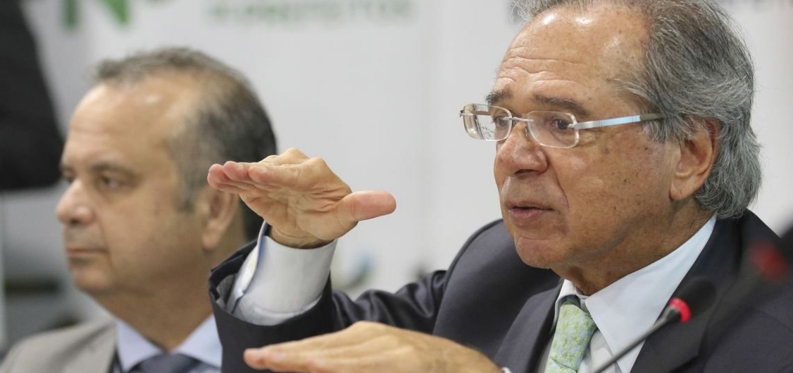 Caixa prepara liberação do FGTS e saques podem chegar a R$ 30 bi