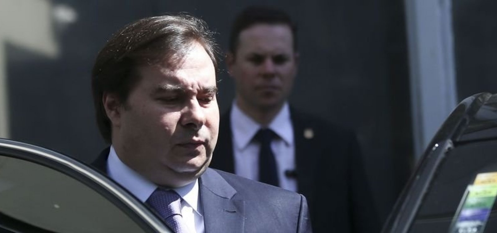 Maia critica ministro da Educação: 'Está trazendo a crise para o governo'