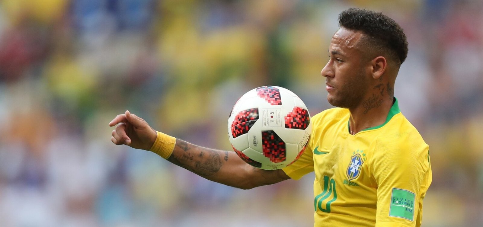 Nike diz estar 'preocupada' sobre acusações contra Neymar