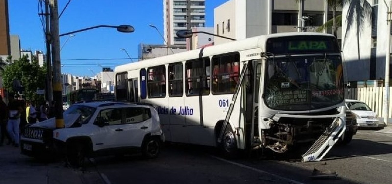 Acidente na Avenida Manoel Dias deixa o trânsito lento