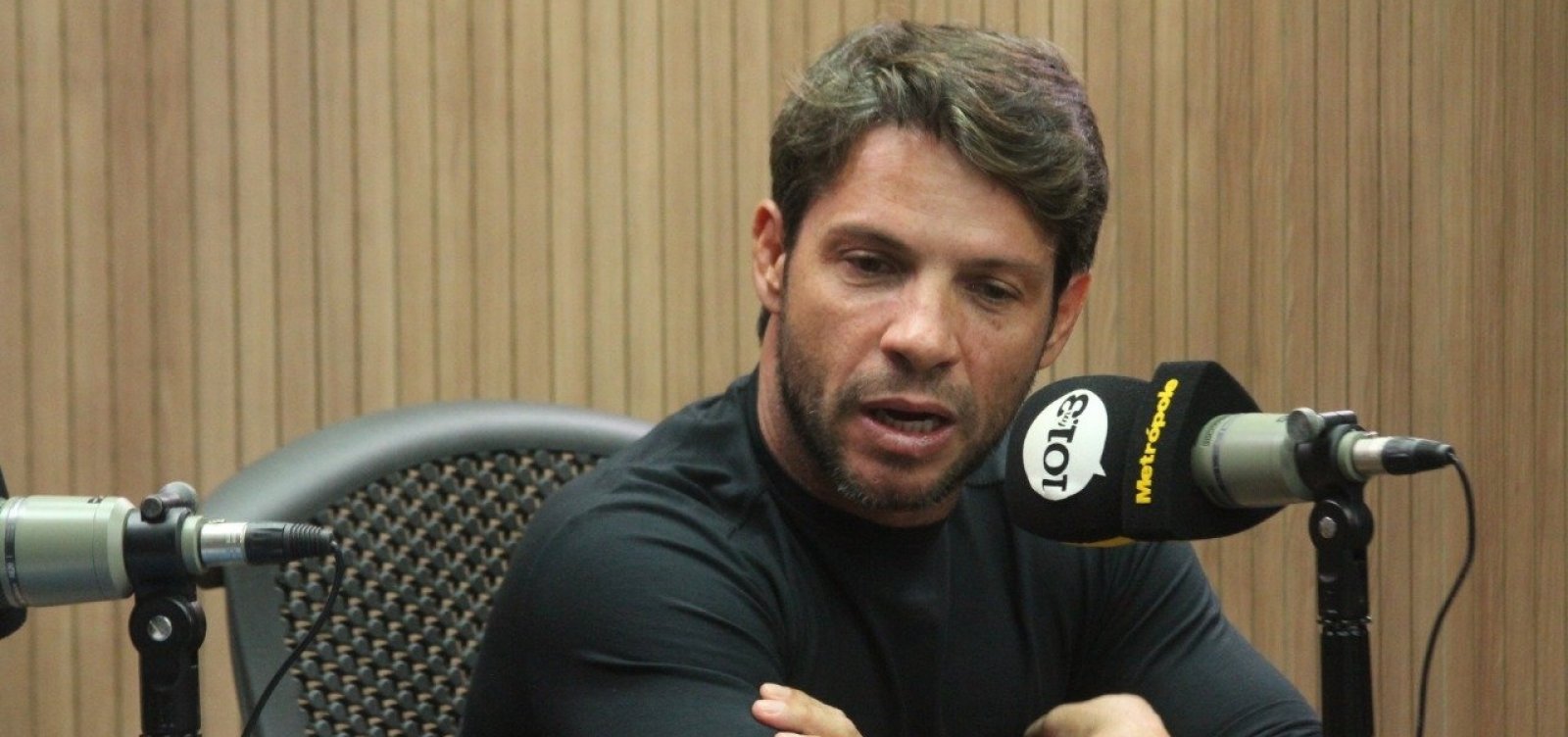 'Foi uma baita de uma sacanagem', diz Preto sobre demissão do Bahia