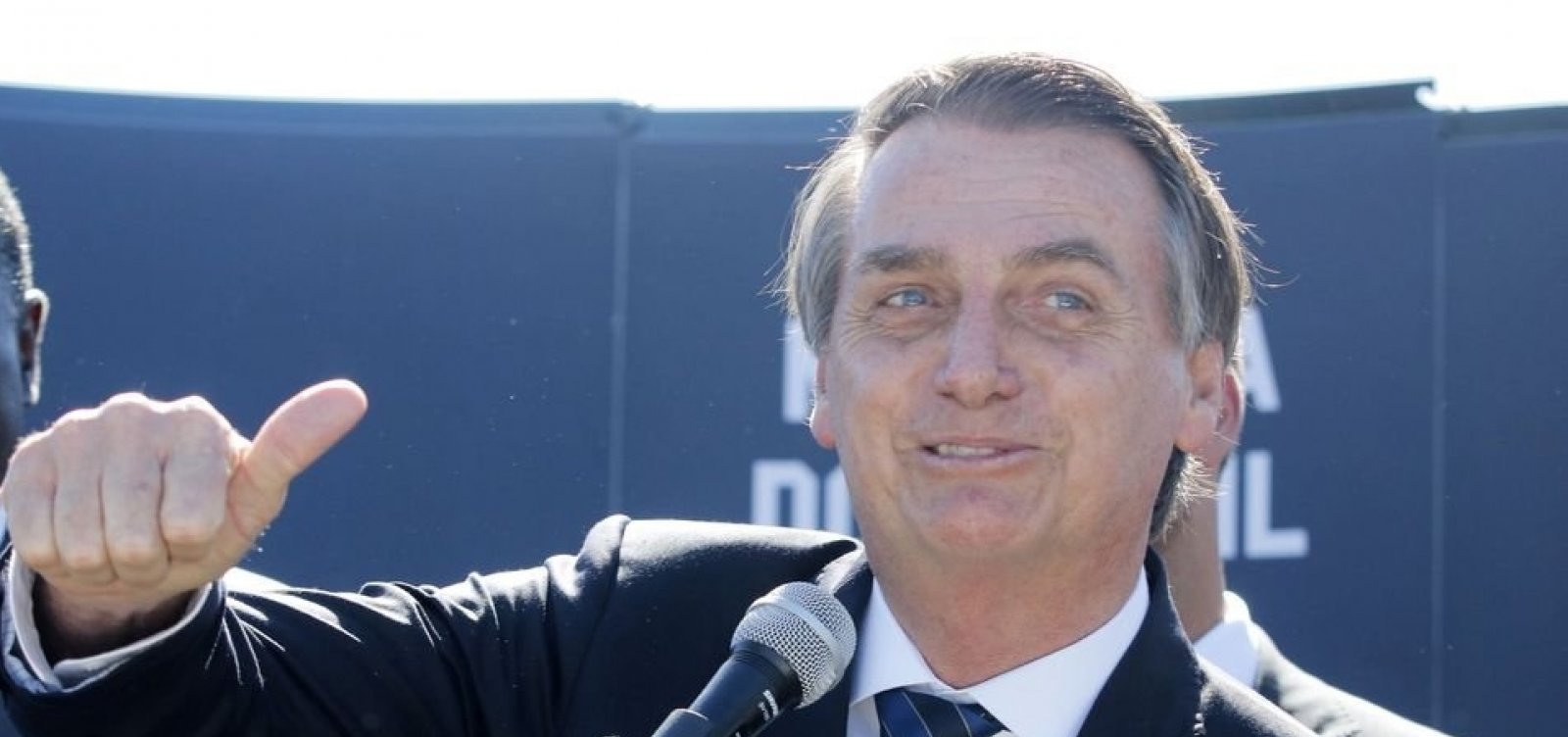 Bolsonaro diz esperar lista tríplice para decidir sucessão de Dodge na PGR