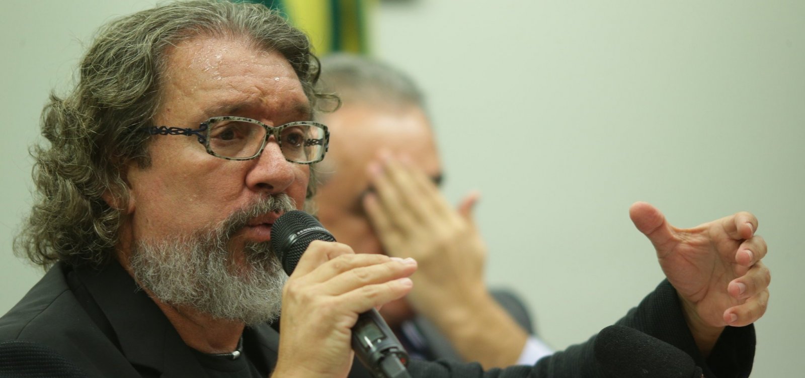 'Ele prenderia ele próprio se ele fosse minimamente correto', diz Kakay sobre Moro