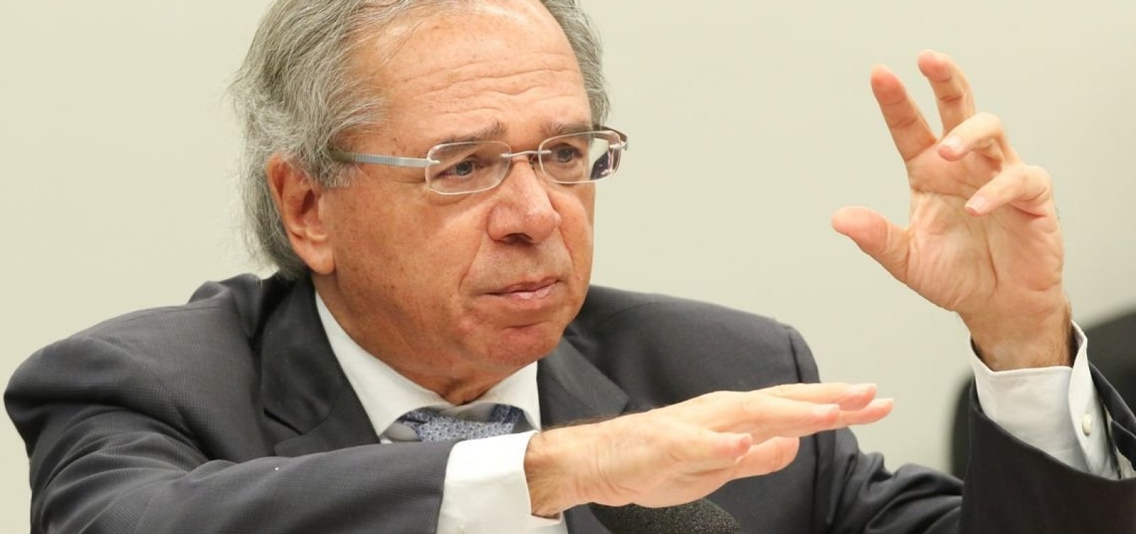 Vazamento de mensagens pretende paralisar reformas, diz Guedes