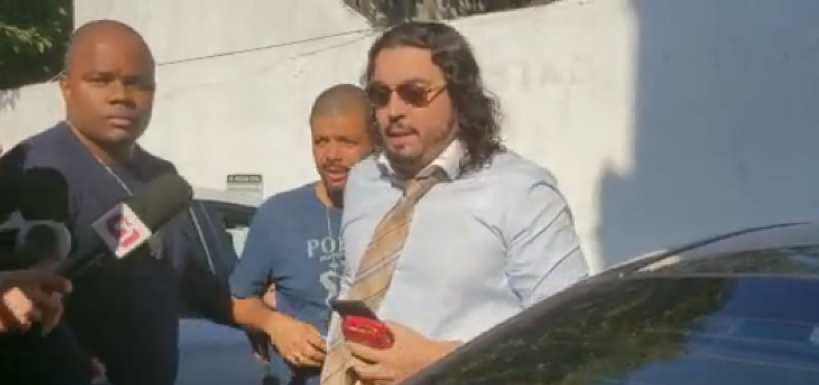 Advogado deixa defesa de mulher que acusa Neymar de agressão e estupro