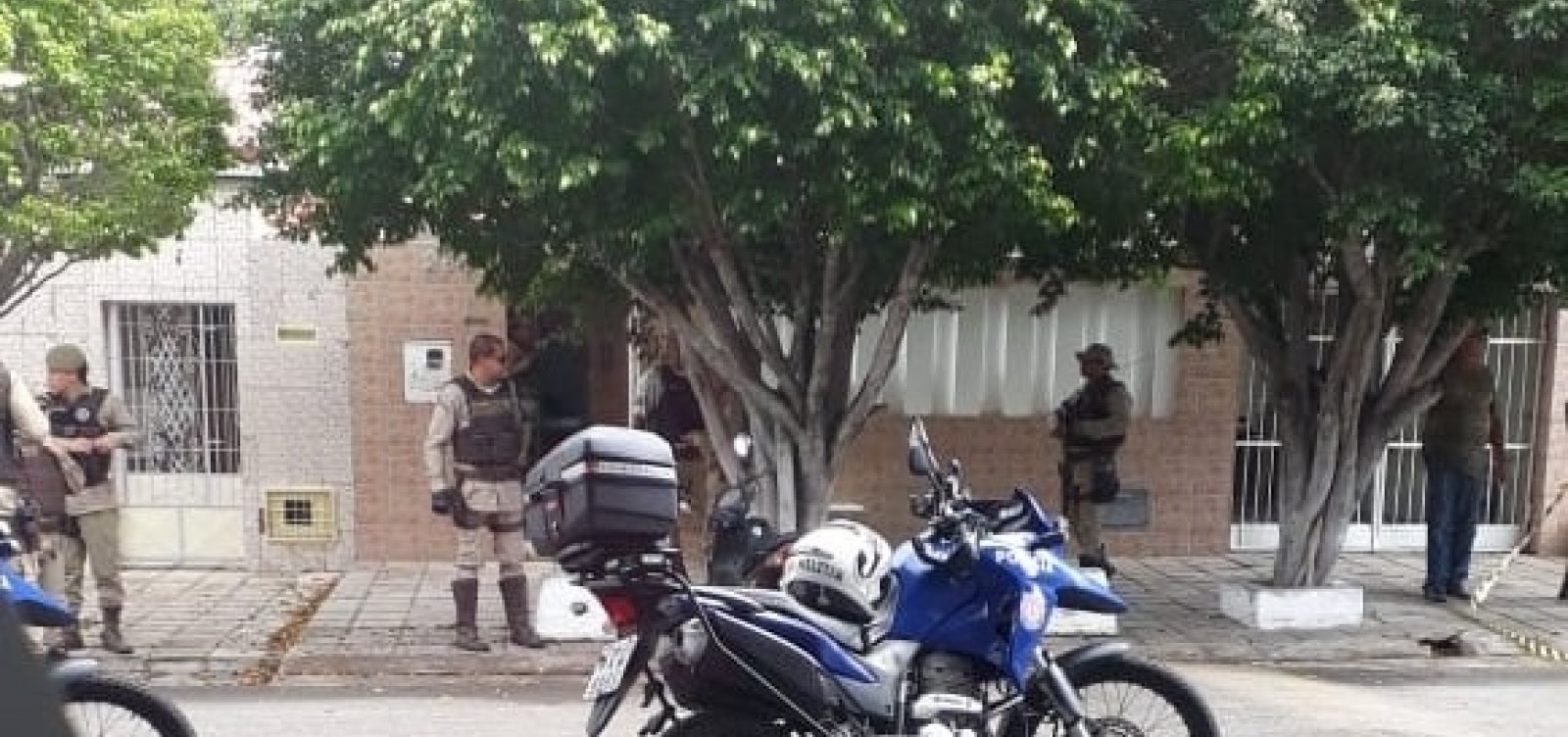 Bombeiro atira na ex-companheira e depois se mata em Paulo Afonso