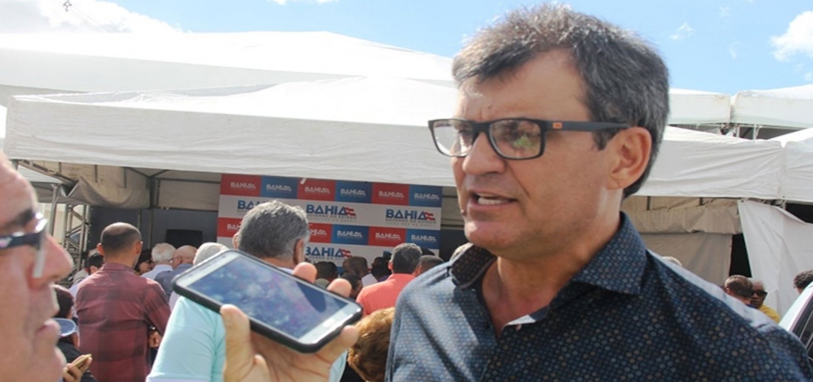 Justiça proíbe ex-prefeito de Santaluz de entrar em prédios públicos da cidade