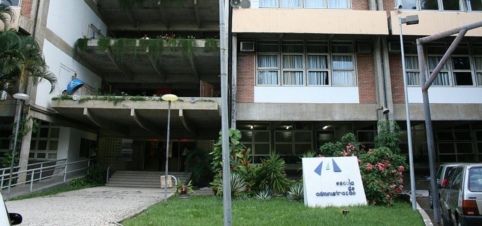'Encontro Amigos ADM Ufba' acontece amanhã no auditório da faculdade