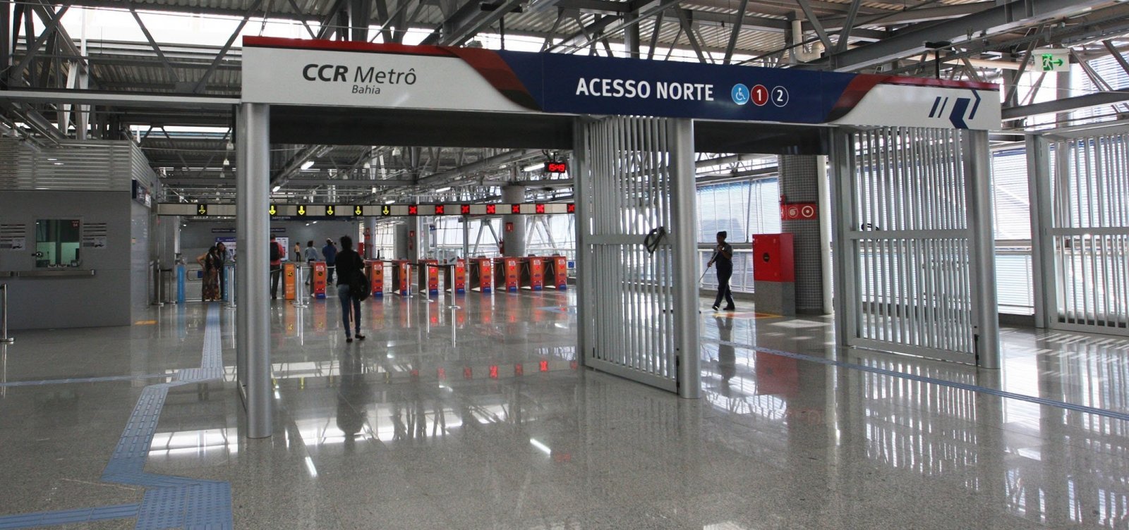 Metrô de Salvador funciona normalmente em dia de greve geral, diz CCR