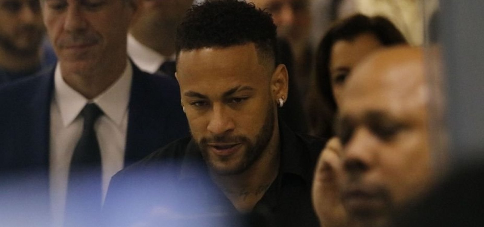 'Verdade aparece cedo ou tarde', diz Neymar após depoimento 