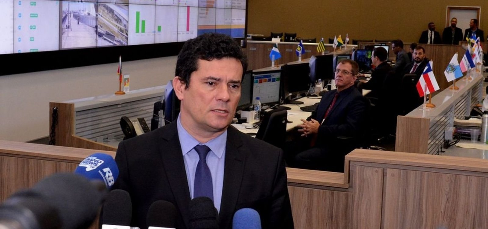 Moro diz que pode ter cometido um 'descuido formal'