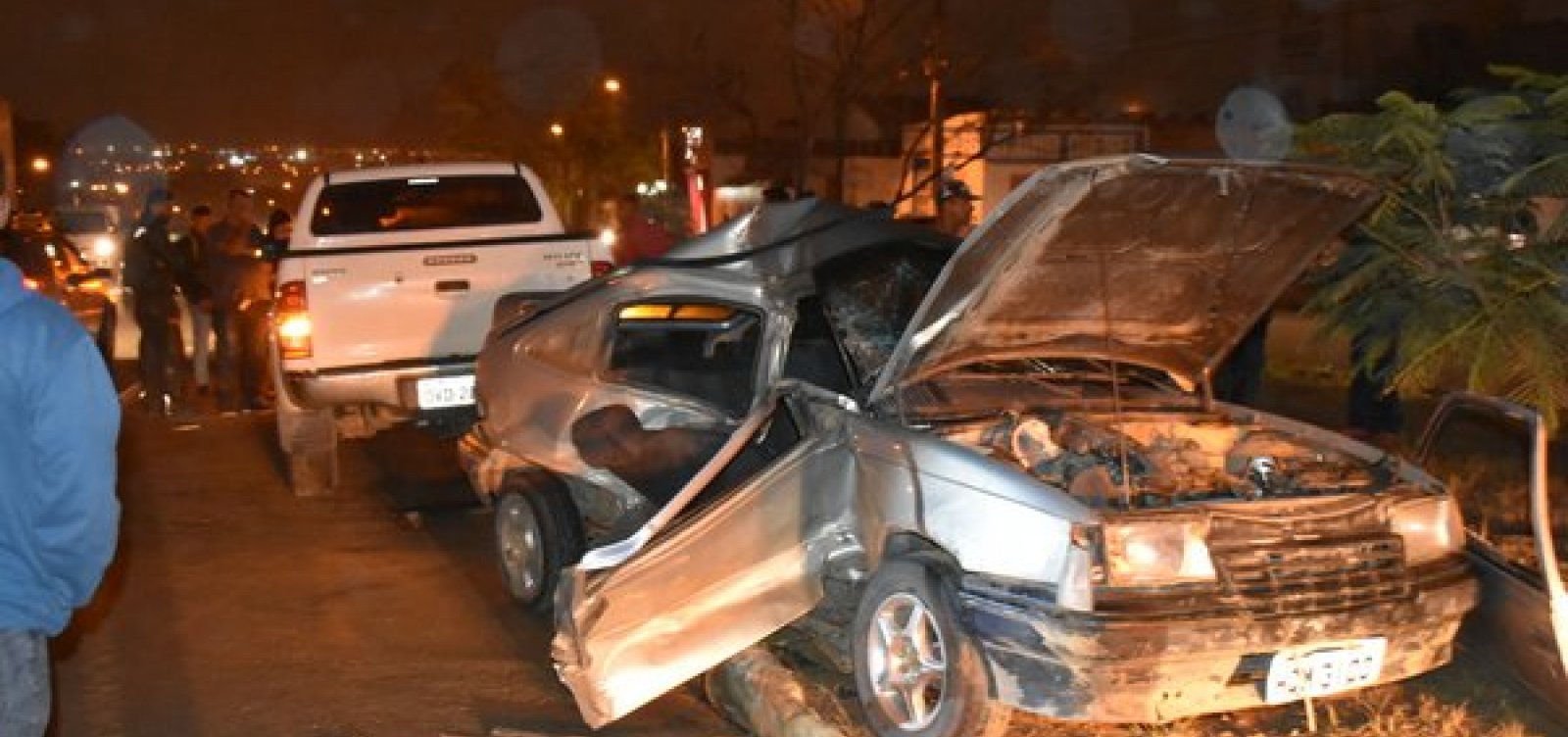 Vitória da Conquista: batida entre carro e caminhonete deixa seis pessoas feridas