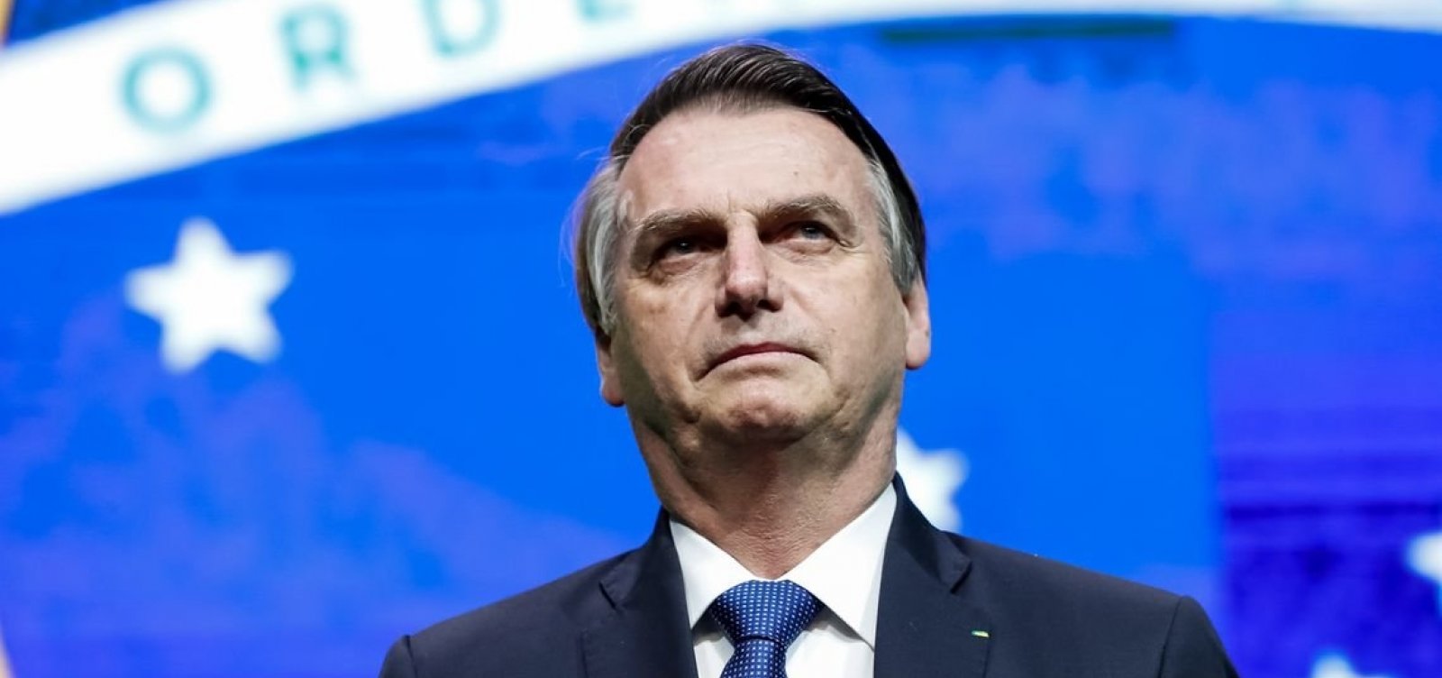 Bolsonaro diz que governo estuda reduzir imposto sobre computadores e celulares
