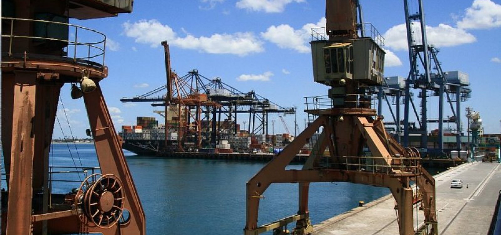Obra de ampliação do Porto de Salvador é suspensa