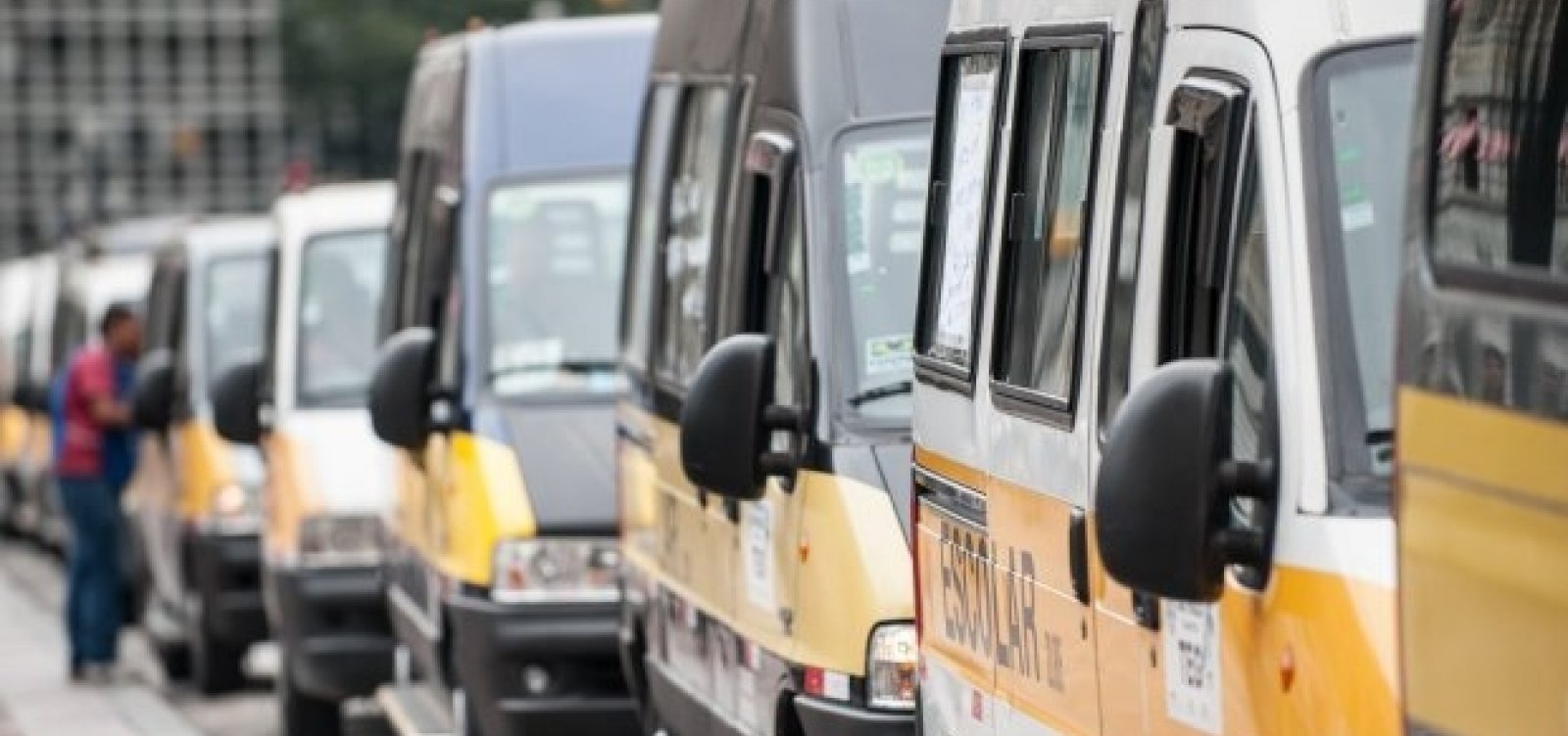 Muniz Ferreira: MP quer suspensão de contrato após detectar motoristas sem CNH específica em transporte escolar