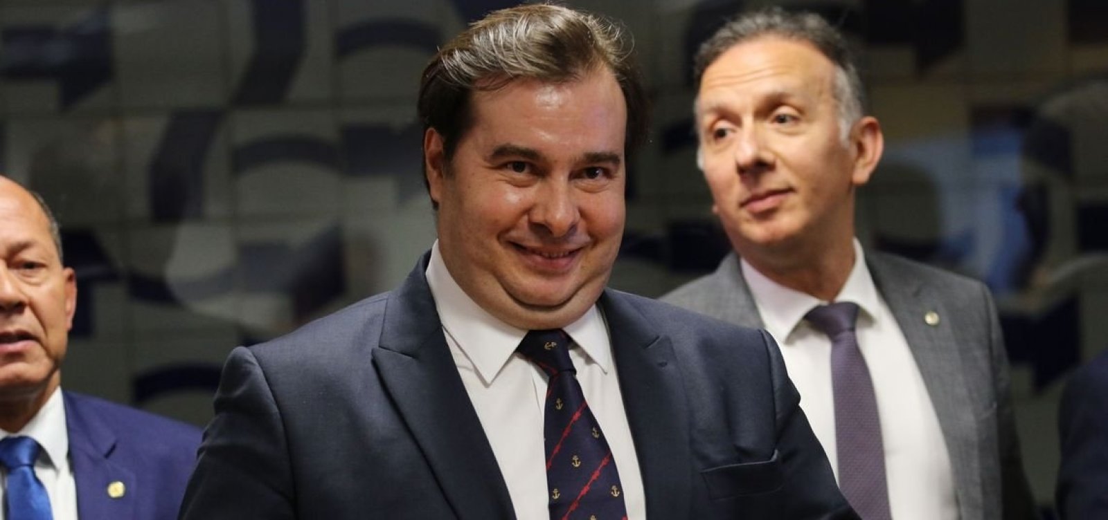 Maia negocia acordo para votar Previdência antes do recesso parlamentar