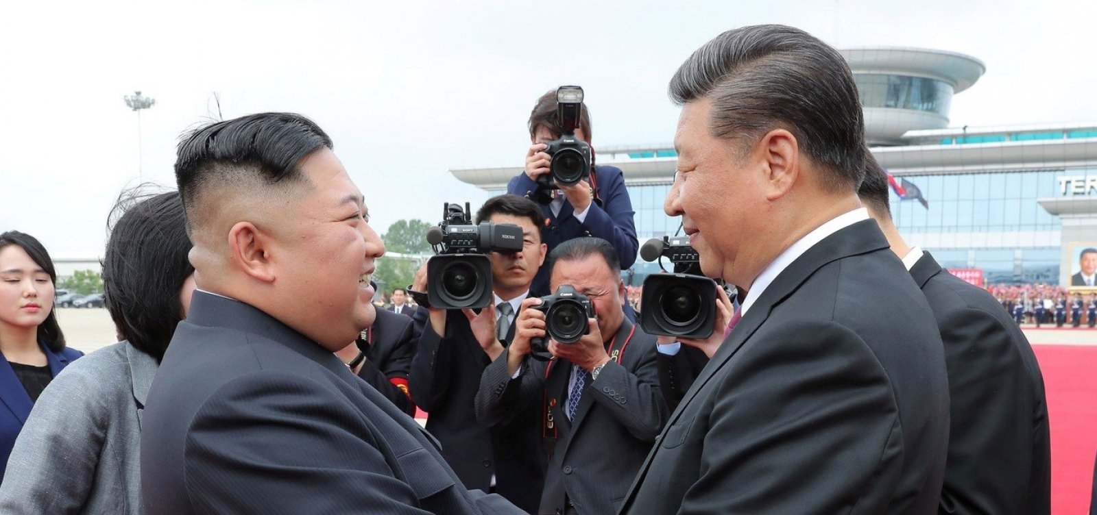 Líderes da Coreia do Norte e China concordam em avançar relações amistosas