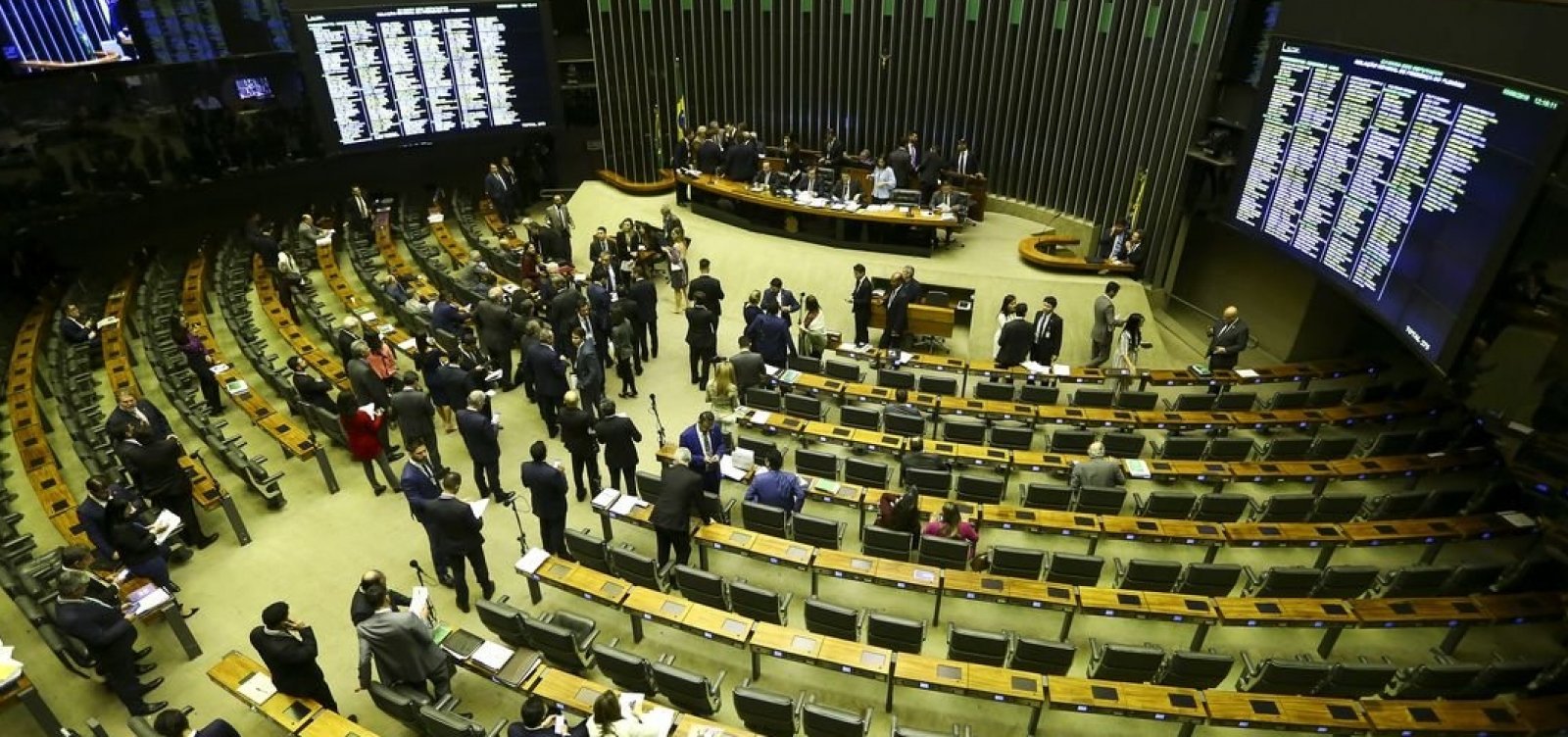 Câmara gastou R$ 1,25 bi com aposentadoria de deputados entre 2010 e 2018