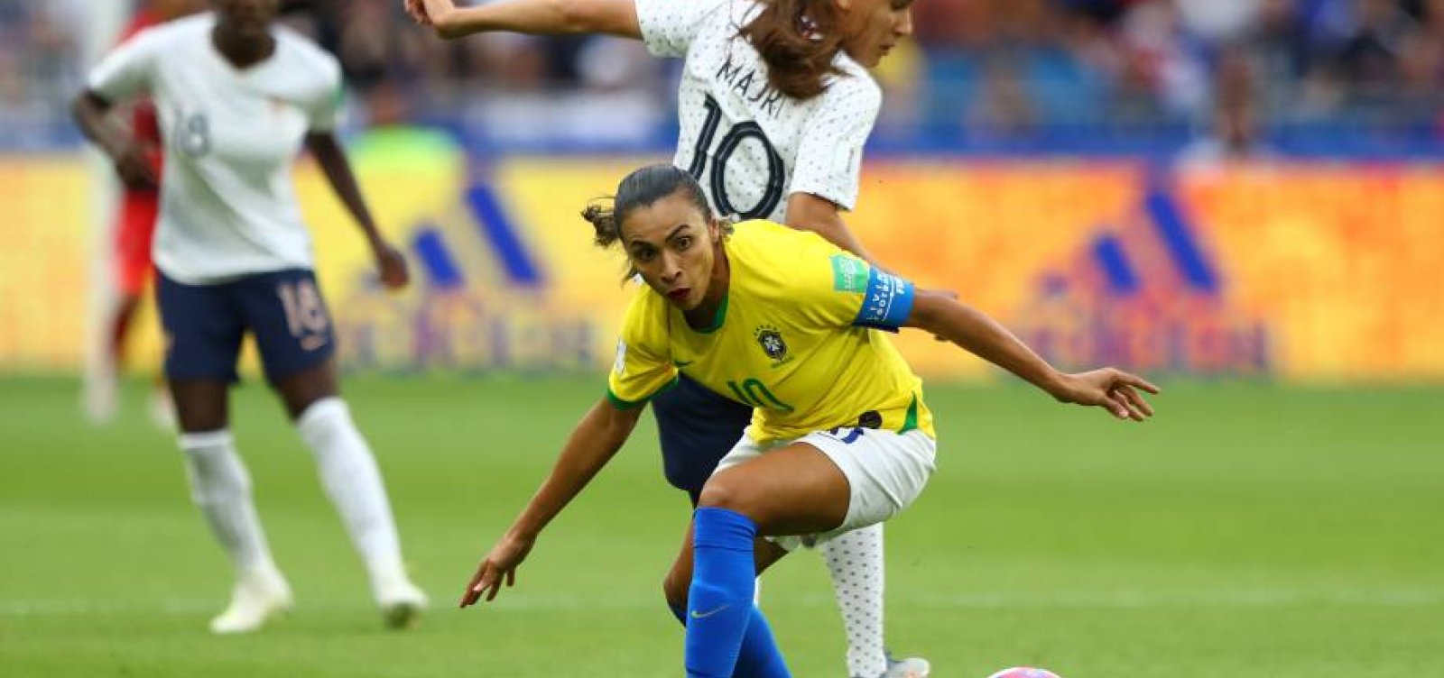 Brasil perde para a França na prorrogação e é eliminado do Mundial Feminino