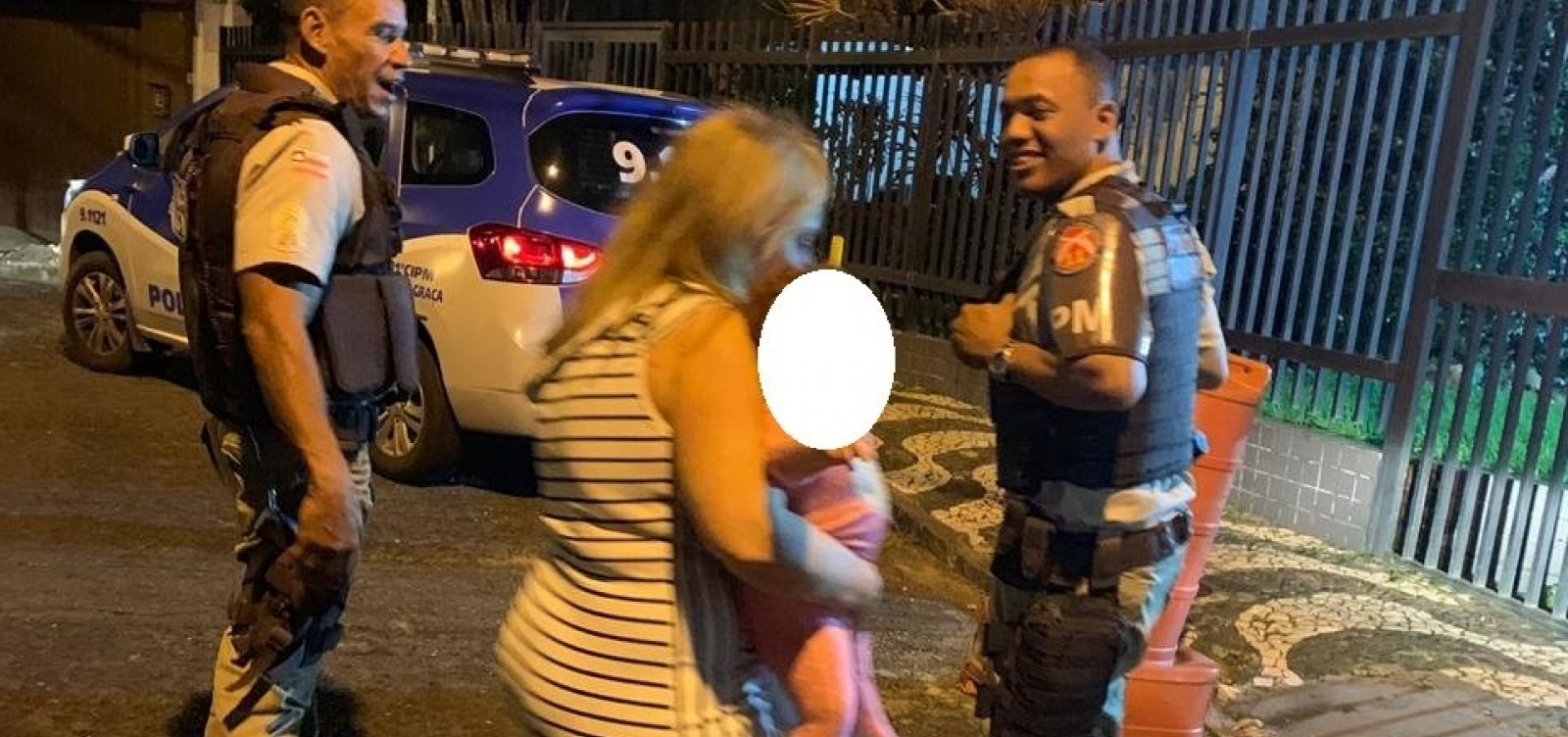 Empresária é vítima de assalto em estacionamento de delicatessen na Graça