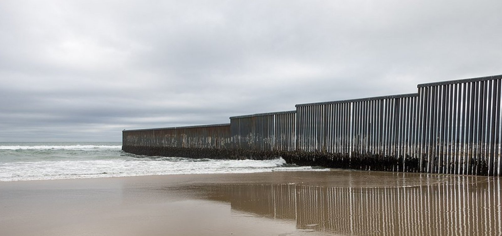 Criança brasileira some em rio na fronteira entre México e EUA