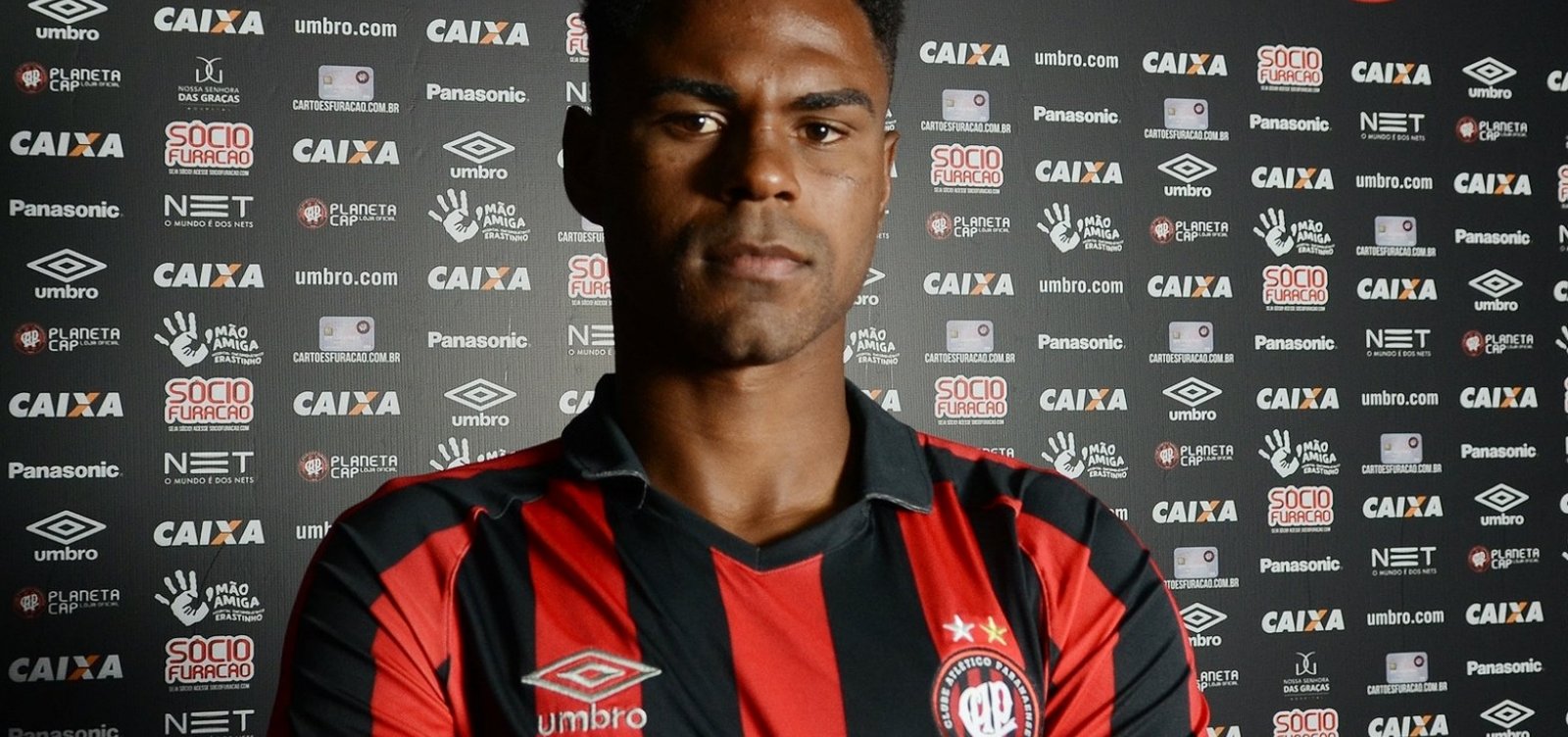 Zagueiro rescinde com o Athletico e deve vir para o Bahia