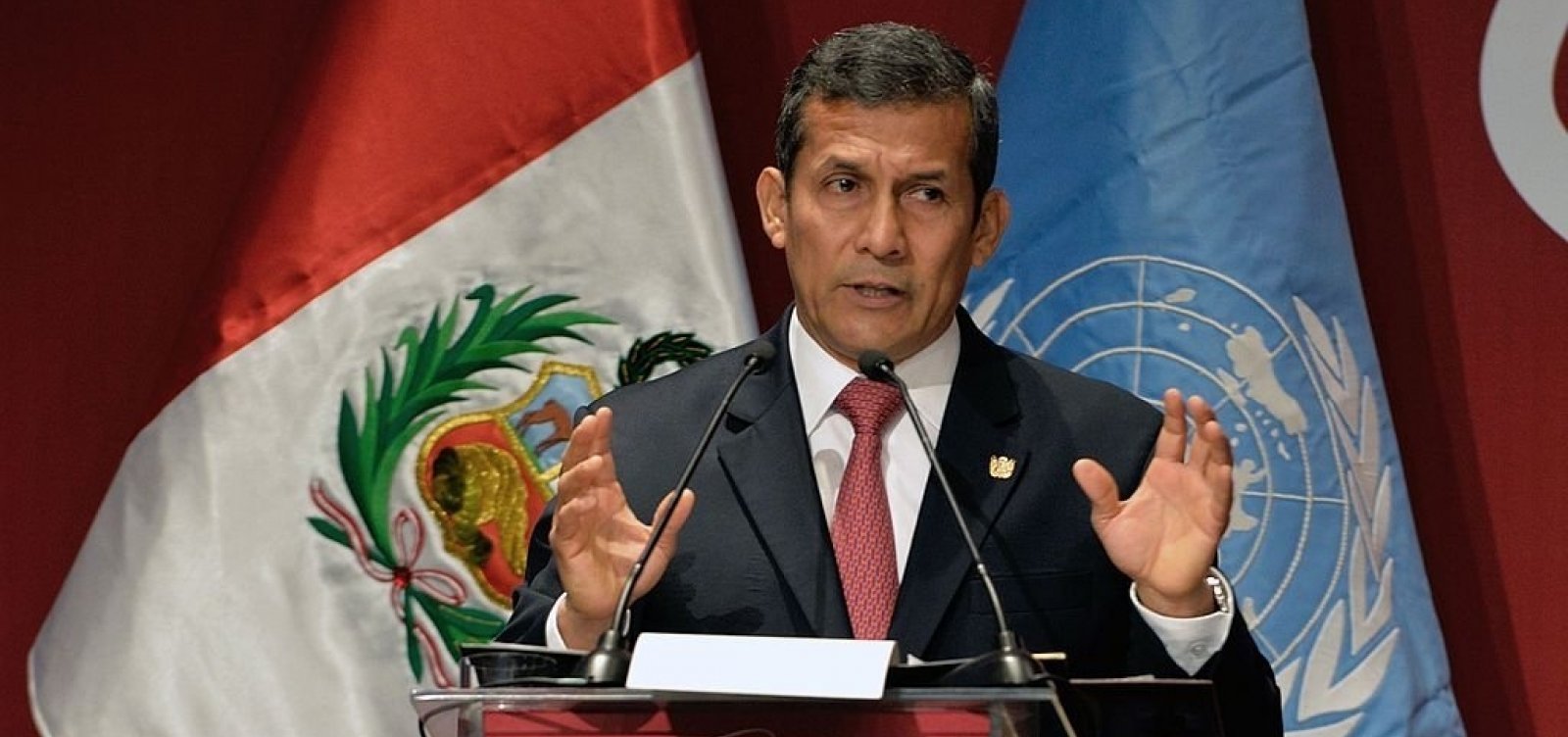 Polícia peruana realiza busca em casa de ex-presidente investigado por ligação com Odebrecht