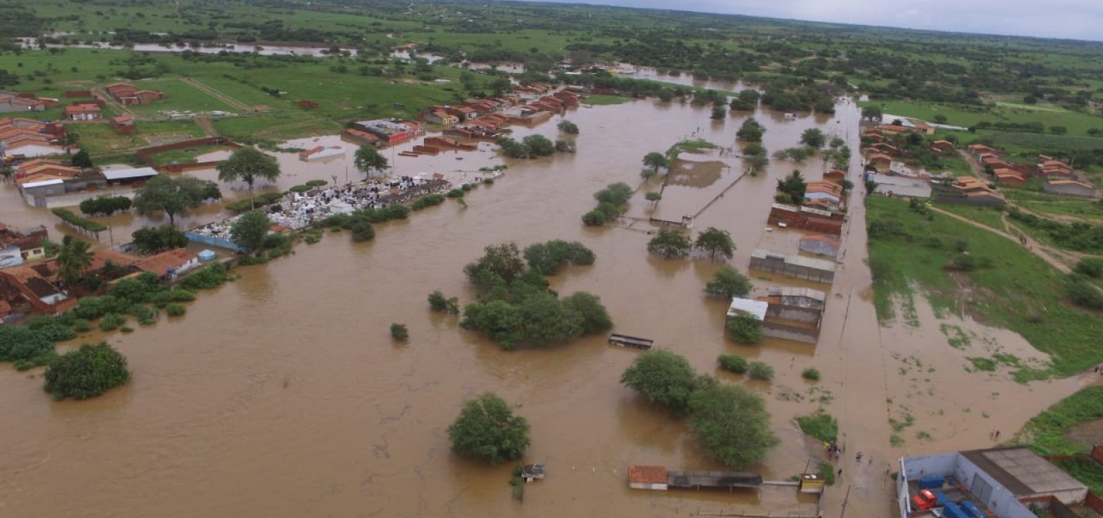 Após negar, Governo da Bahia confirma rompimento de barragem em Pedro Alexandre