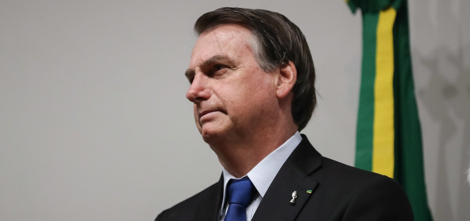 Críticas a Eduardo na embaixada indicam que filho é 'pessoa adequada' ao posto, diz Bolsonaro